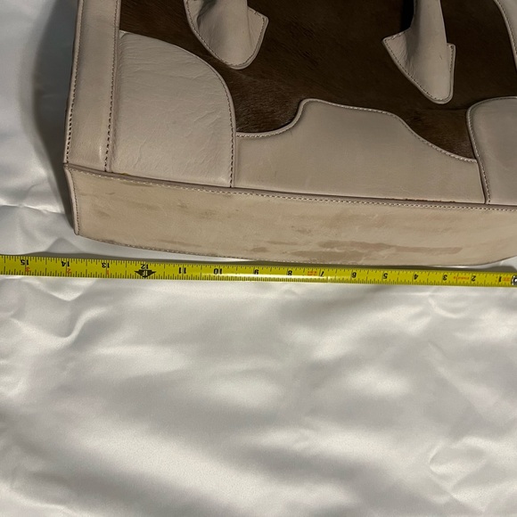 Pour La Victoire Handbag, Suede / Leather / Horse Hair - Picture 8 of 8